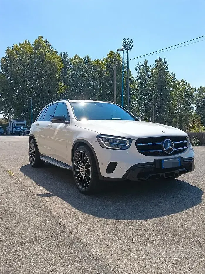 Usata Mercedes GLC220 194 CV (142 kW) 2021 Bianco SUV
