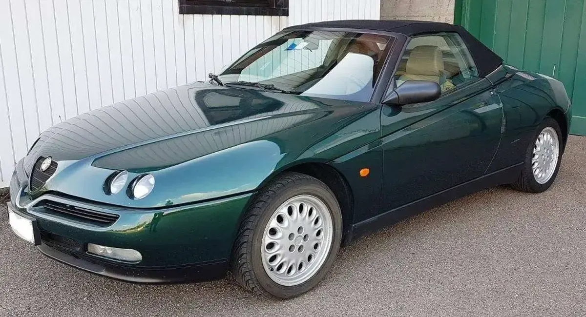 Usata Alfa Romeo Spider Lusso 150 CV (110 kW) 1996 Verde Cabrio