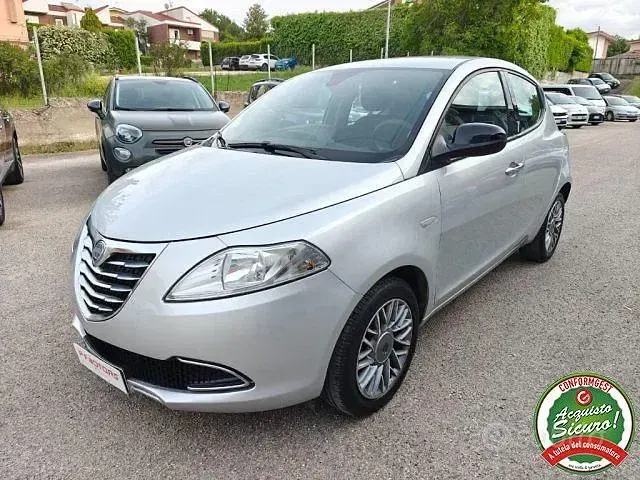 Usata Lancia Ypsilon S 84 CV (61 kW) 2012 Grigio Utilitaria