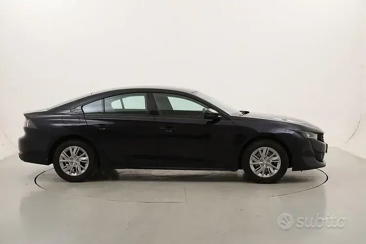 Usata Peugeot 508 Active 131 CV (96 kW) 2022 Nero Berlina