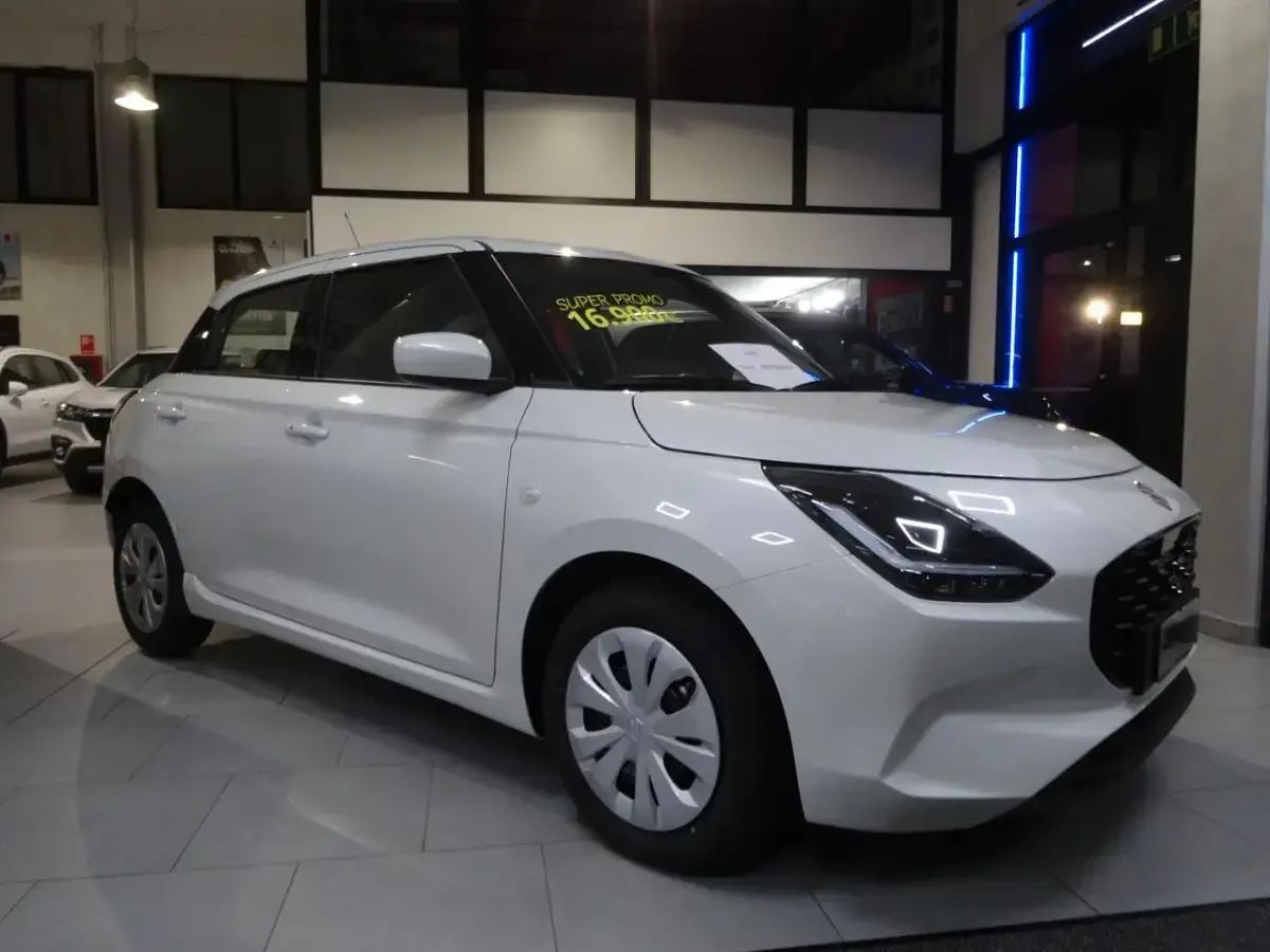 Nuova Suzuki Swift 81 CV (59 kW) 2026 Bianco Utilitaria
