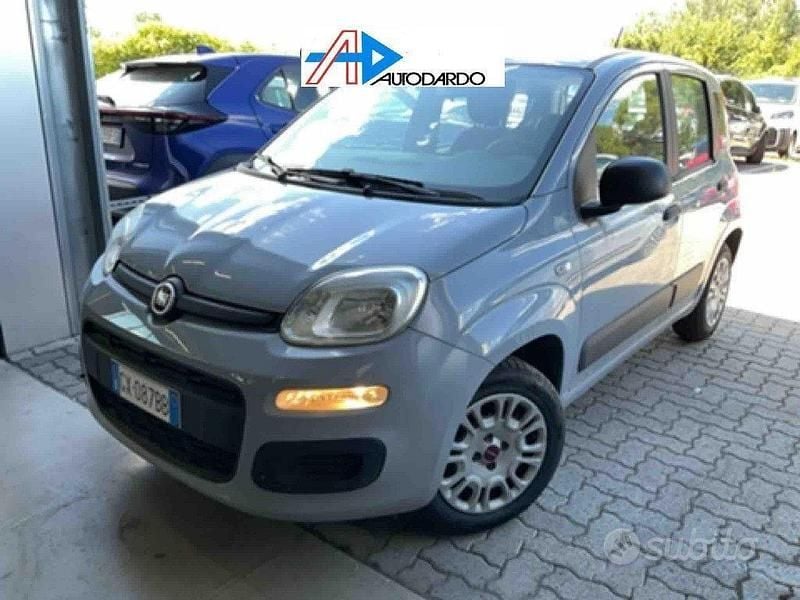 Usata Fiat Panda Easy 69 CV (50 kW) 2018 Grigio Utilitaria