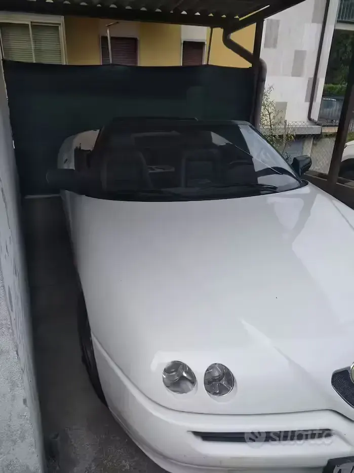 Usata Alfa Romeo Spider 150 CV (110 kW) 1995 Bianco Cabrio