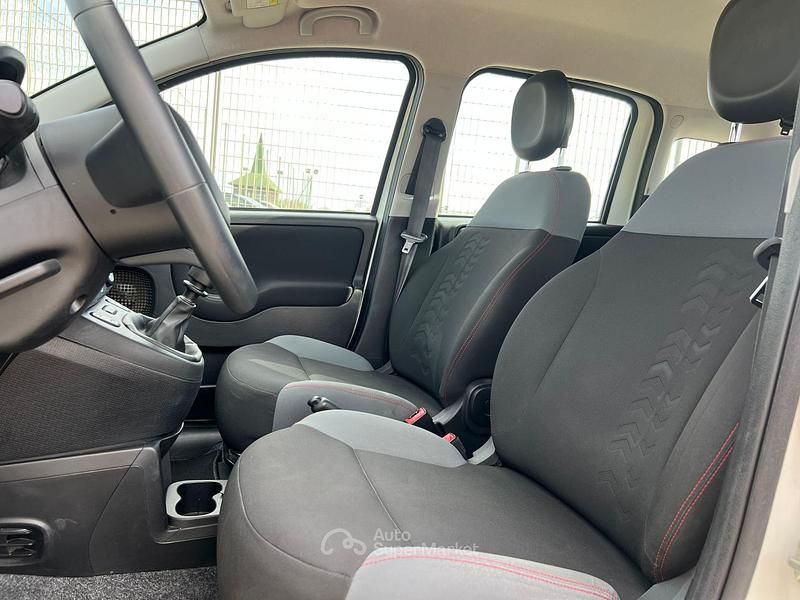 Usata Fiat Panda 4x4 Pop 86 CV (63 kW) 2019 Bianco Utilitaria