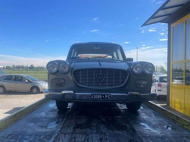 Usata Lancia Flavia 77 CV (56 kW) 1961 Argento Berlina