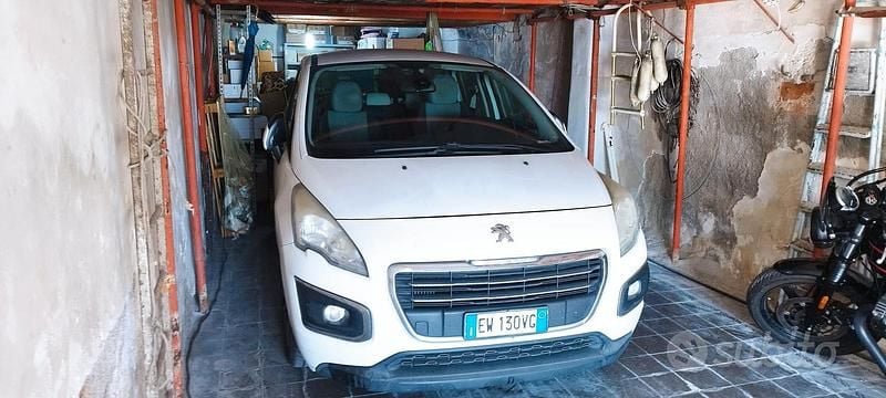 Bianco Usata 2014 Peugeot 3008 SUV | 3000 € (Buon prezzo) - Immagine 1/4