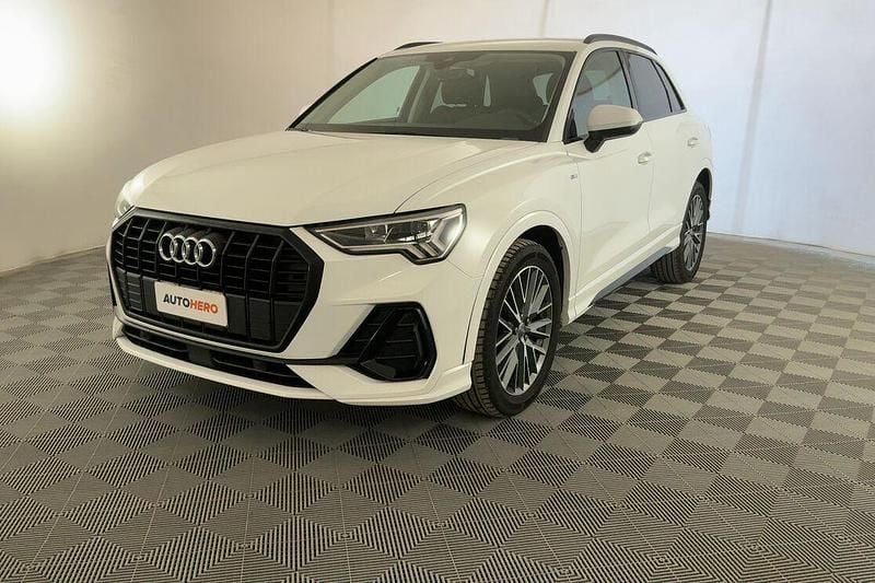 Bianco Usata 2019 Audi Q3 S-Line SUV | 26.599 € (Cara) - Immagine 1/4