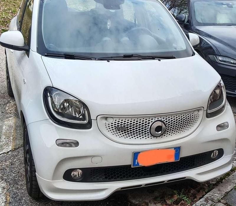 Usata Smart ForFour Brabus 71 CV (52 kW) 2019 Bianco Utilitaria