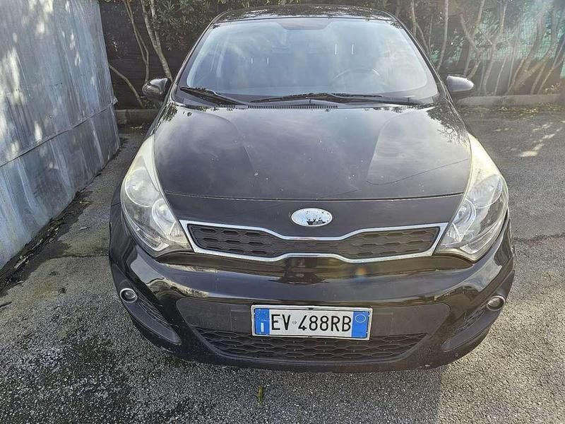 Nero Usata 2014 Kia Rio Active Berlina | 3500 € (Super prezzo) - Immagine 1/4