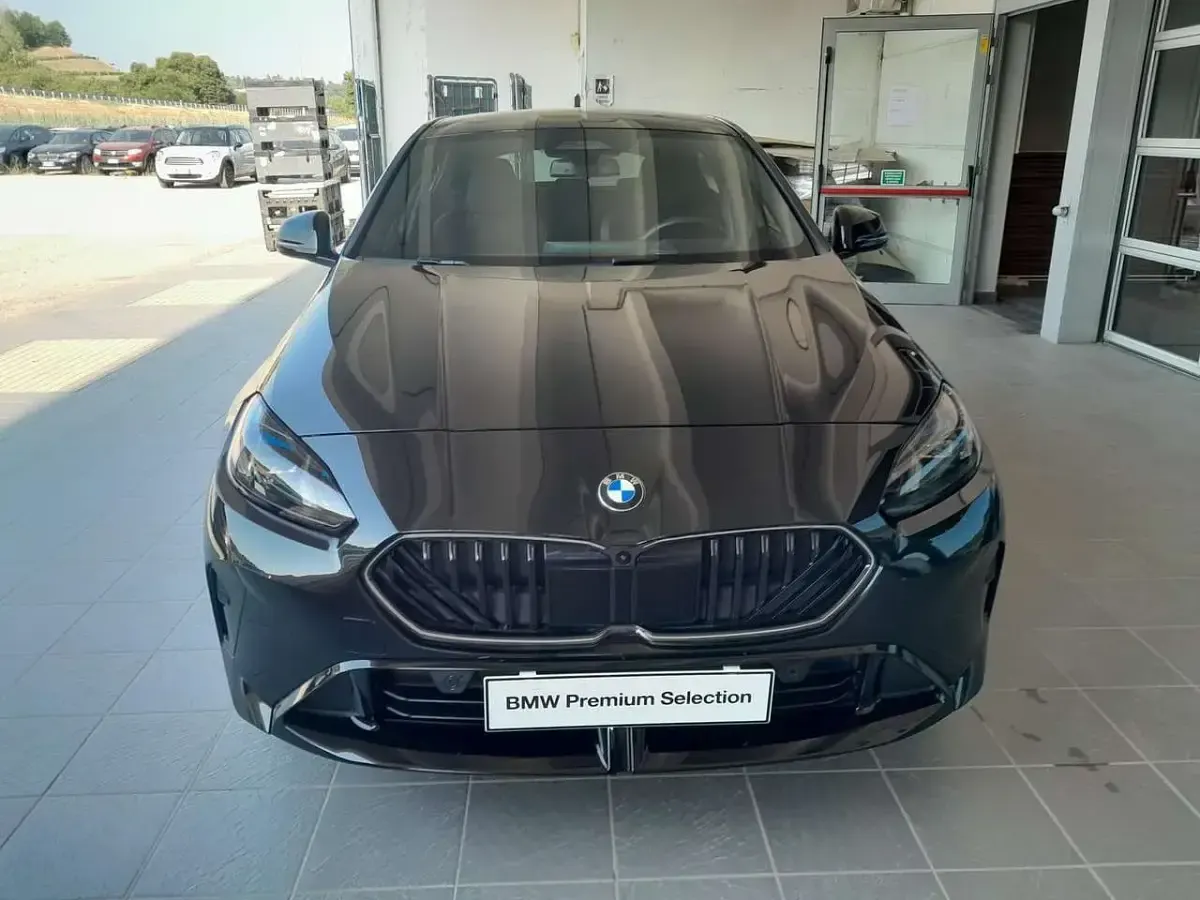 Usata BMW 118 M Sport 150 CV (110 kW) 2025 Blu Utilitaria