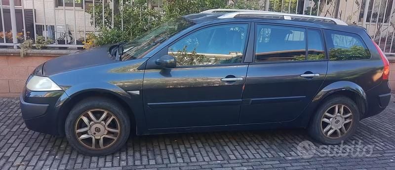 Usata Renault Mégane GrandTour Exception 106 CV (77 kW) 2008 Marrone Station wagon