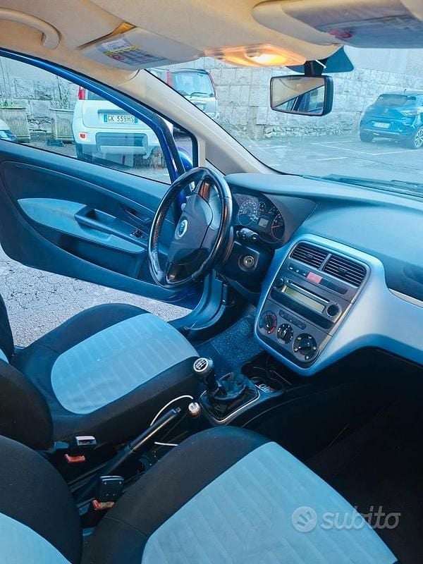 Usata Fiat Grande Punto 75 CV (55 kW) 2006 Utilitaria