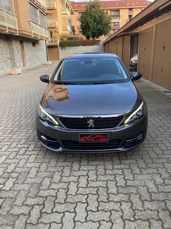 Usata Peugeot 308 Business-Line 119 CV (87 kW) 2017 Grigio Station wagon
