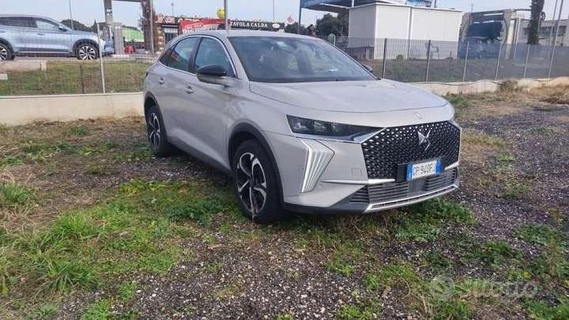 Usata DS Automobiles DS7 Crossback Performance 131 CV (96 kW) 2023 Grigio platinum metallizzato SUV