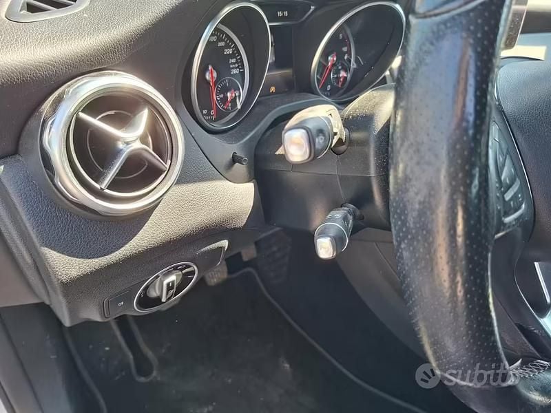 Occasion Mercedes GLA200 Premium 136 ch (100 kW) 2018 Blanc SUV