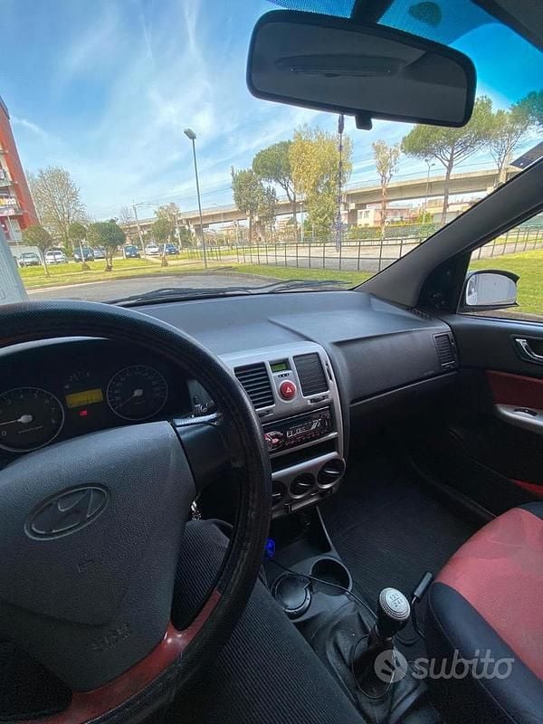 Usata Hyundai Getz 97 CV (71 kW) 2007 Nero Utilitaria