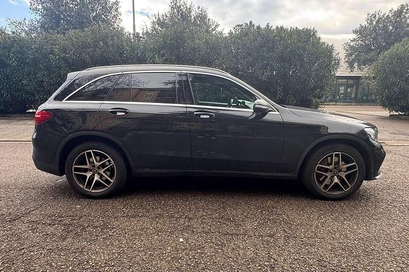 Usata Mercedes GLC220 Premium Plus 194 CV (142 kW) 2019 Nero Station wagon