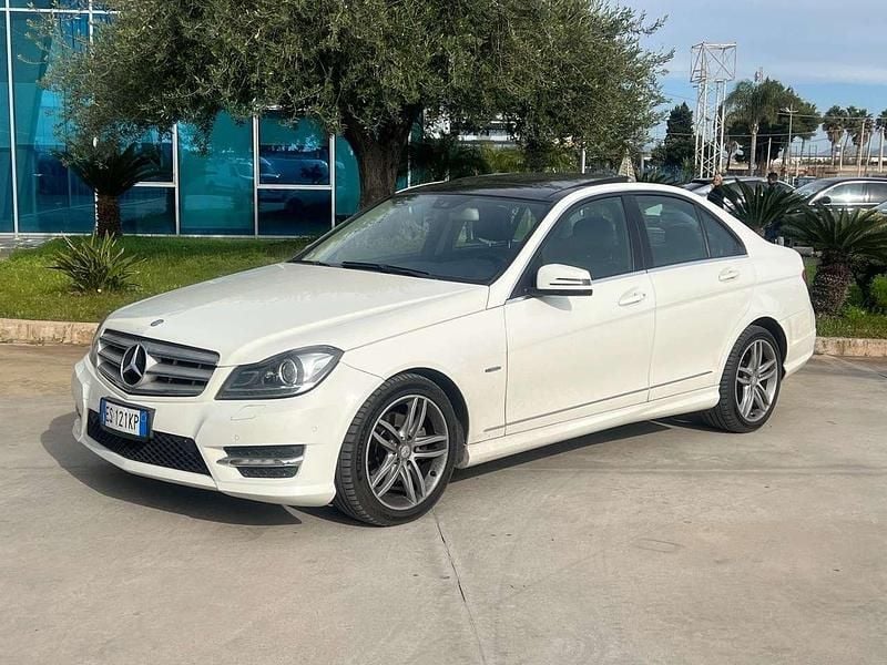 Bianco Usata 2013 Mercedes C220 Avantgarde Tre volumi | 6500 € (Super prezzo) - Immagine 1/4