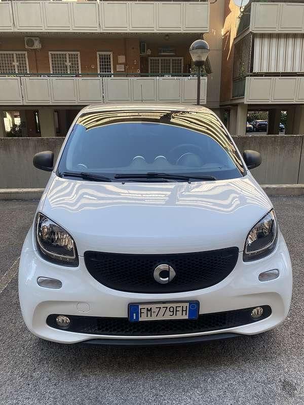 Bianco Usata 2017 Smart ForFour Passion Utilitaria | 8300 € (Ottimo prezzo) - Immagine 1/4