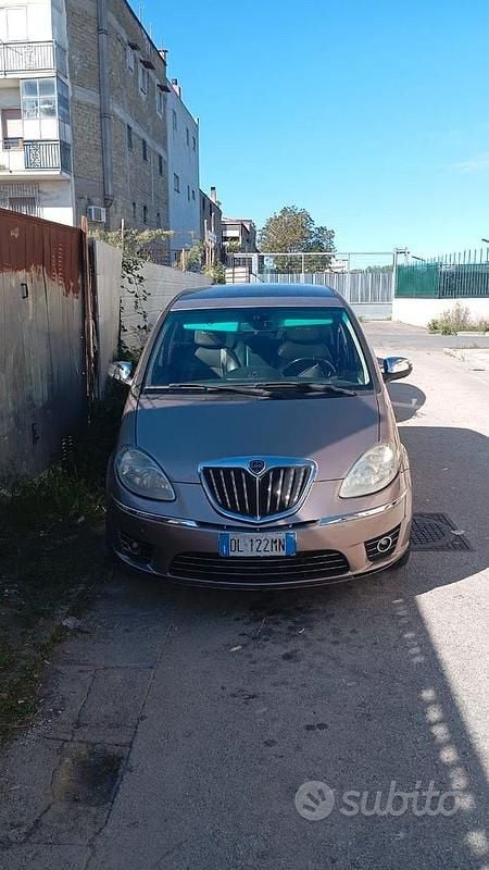Usata Lancia Musa 90 CV (66 kW) 2006 Monovolume
