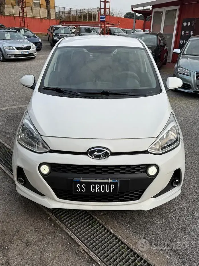 Usata Hyundai i10 69 CV (50 kW) 2016 Bianco Utilitaria