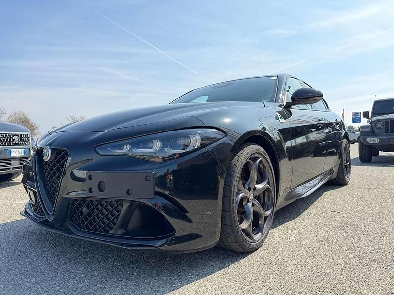 Usata Alfa Romeo Giulia Quadrifoglio 519 CV (381 kW) 2025 Nero Berlina
