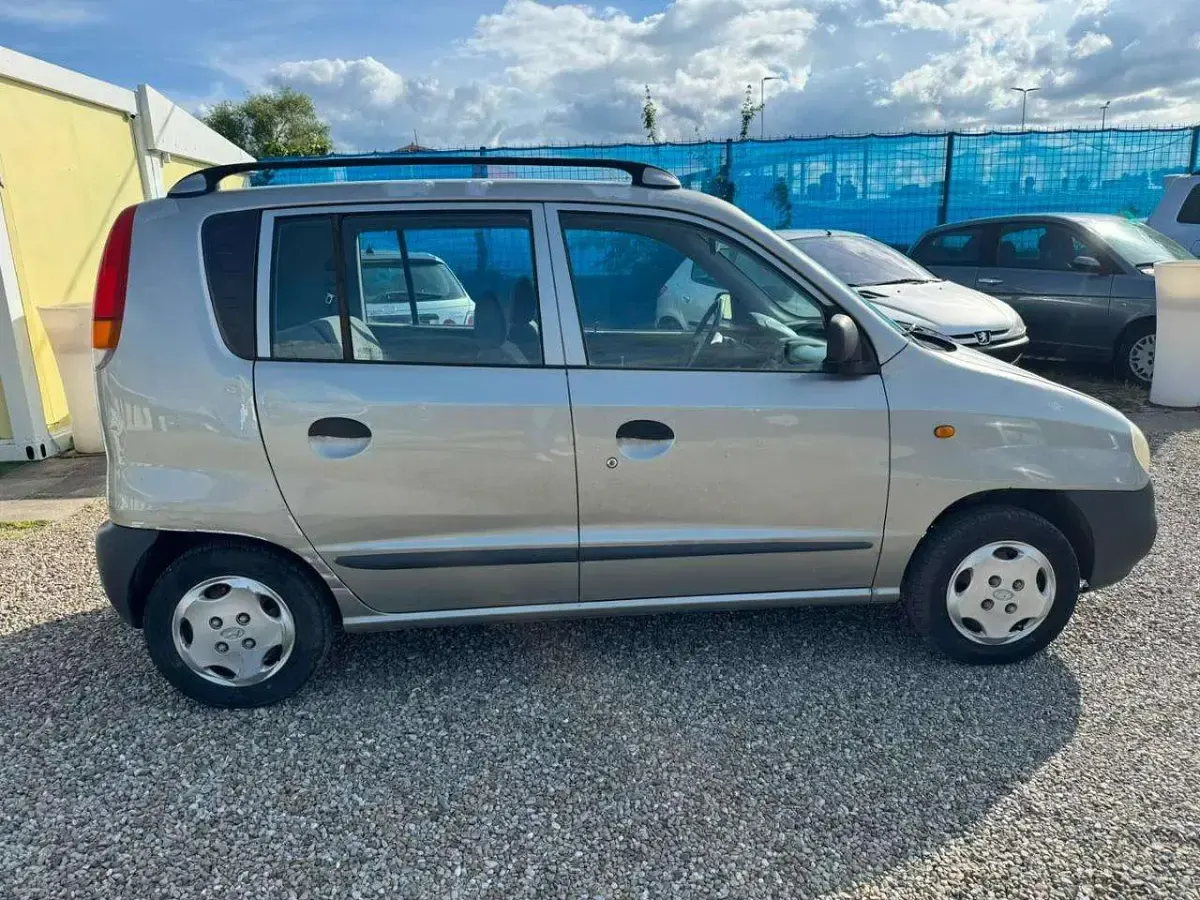 Usata Hyundai Atos 54 CV (39 kW) 1999 Argento Utilitaria
