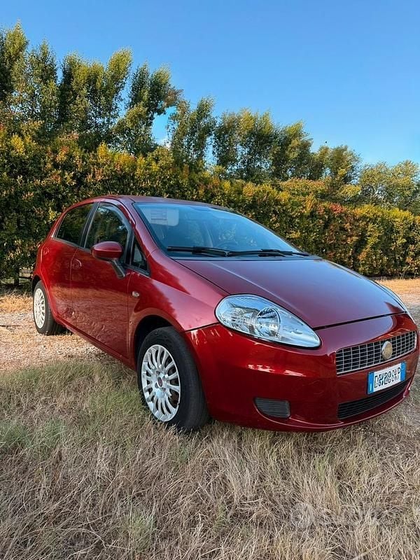 Usata Fiat Grande Punto 75 CV (55 kW) 2007 Utilitaria