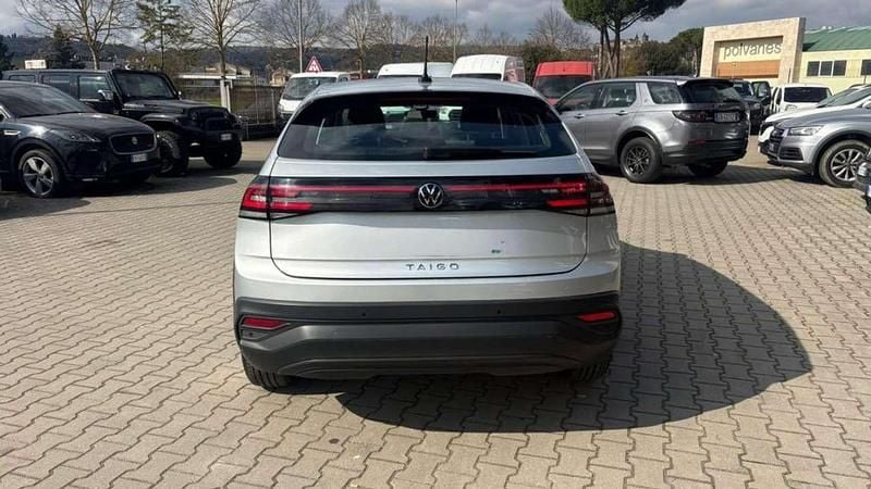Usata VW Taigo Life 110 CV (80 kW) 2022 Argento SUV