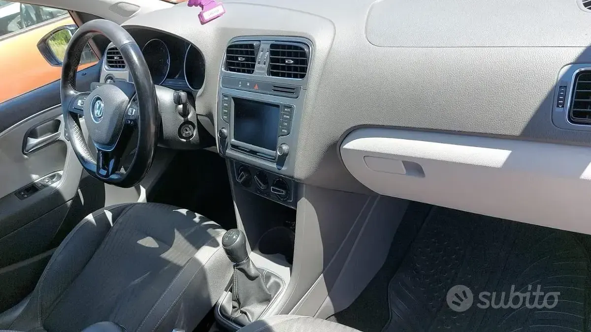 Usata VW Polo 90 CV (66 kW) 2015 Bianco Berlina