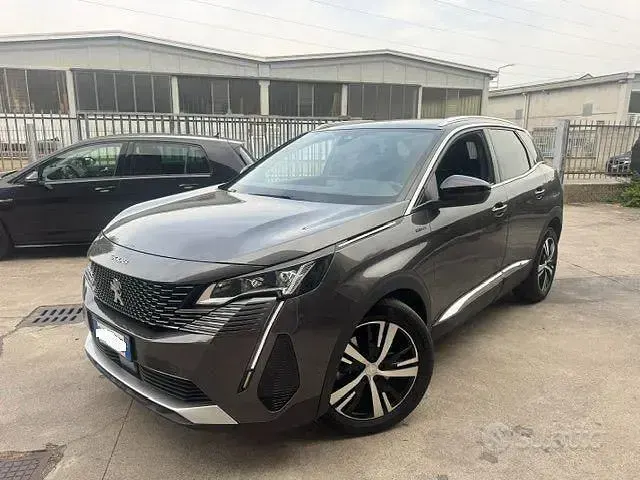 Usata Peugeot 3008 GT 181 CV (133 kW) 2022 Grigio scuro SUV