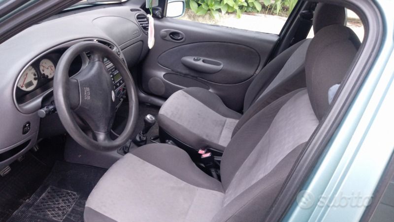 Usata Ford Fiesta 2000 Verde Utilitaria