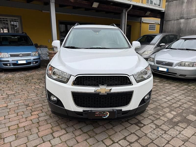 Usata Chevrolet Captiva LT 163 CV (119 kW) 2011 Bianco SUV