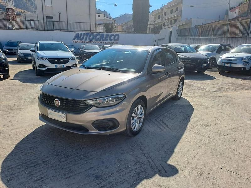 Usata Fiat Tipo Easy 95 CV (69 kW) 2020 Marrone Berlina
