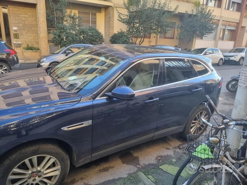 Usata Jaguar F-Pace 180 CV (132 kW) 2016 Blu SUV