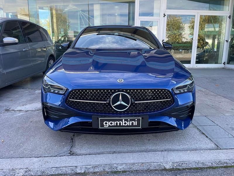 Usata Mercedes CLA200 Shooting Brake AMG Line Premium 150 CV (110 kW) 2025 Blu/azzurro Station wagon