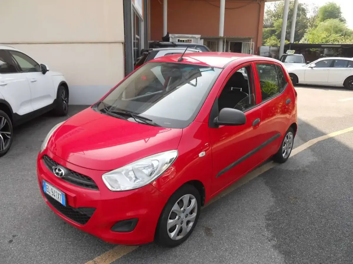 Usata Hyundai i10 69 CV (50 kW) 2013 Rosso Utilitaria