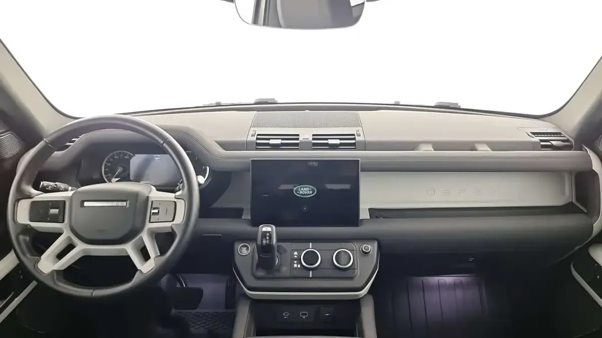 Usata Land Rover Defender SE 200 CV (147 kW) 2022 Grigio SUV