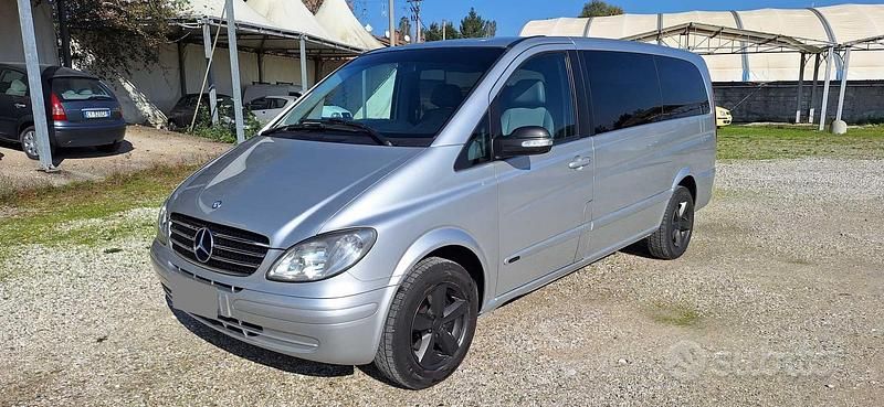 Usata Mercedes Viano 150 CV (110 kW) 2007 Grigio Monovolume