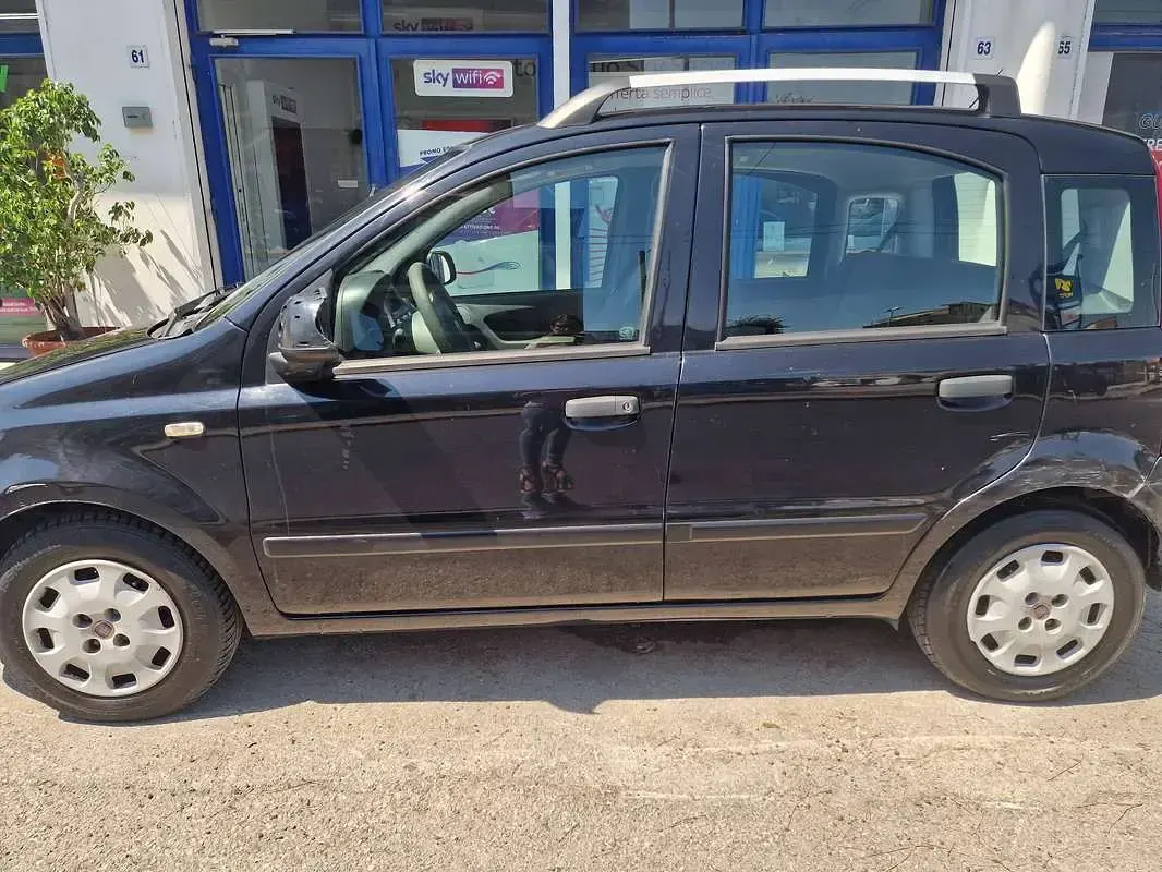 Usata Fiat Panda Dynamic 60 CV (44 kW) 2012 Nero Utilitaria