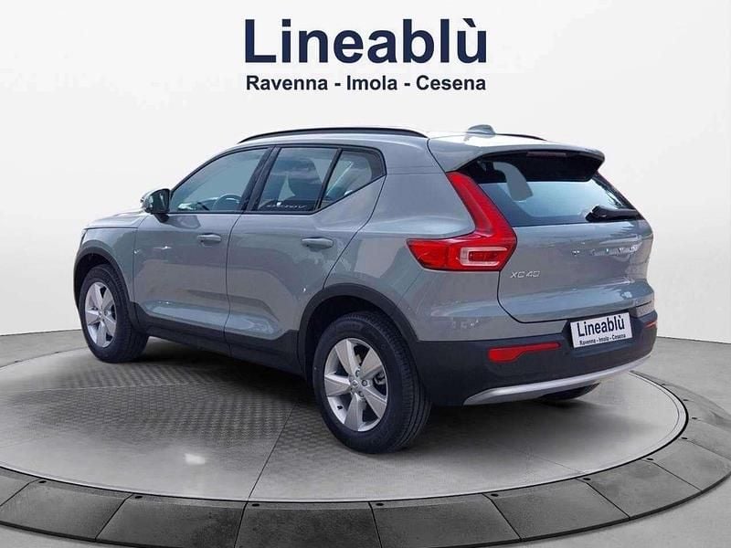 Nuova Volvo XC40 163 CV (119 kW) 2025 Grigio SUV