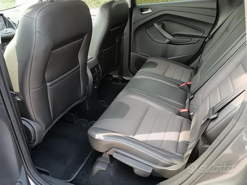 Usata Ford Kuga Titanium 2016 Grigio SUV