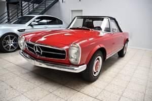 Usata Mercedes 230 150 CV (110 kW) 1966 Rosso Cabrio