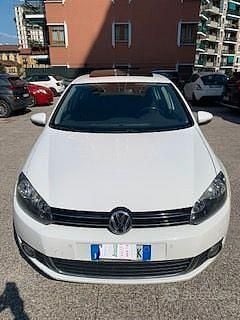 Usata VW Golf VI 122 CV (89 kW) 2010 Bianco Utilitaria