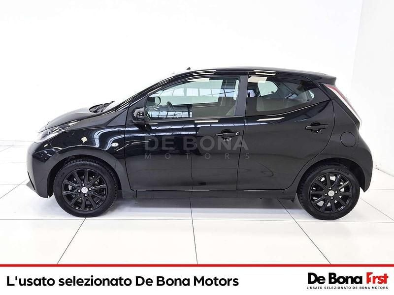 Usata Toyota Aygo X-cite 69 CV (50 kW) 2017 Nero Utilitaria
