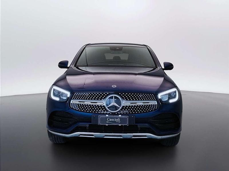 Usata Mercedes GLC300 Premium Plus 245 CV (180 kW) 2019 Blu brillante Coupé