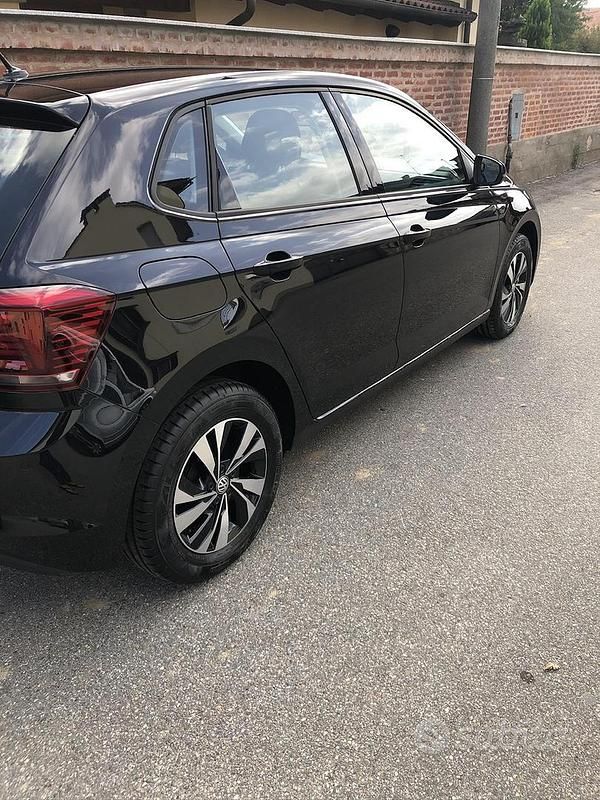 Usata VW Polo 95 CV (69 kW) 2019 Nero Utilitaria