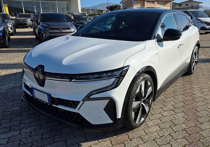 Usata Renault Megane E-Tech Techno 55 kW (75 CV) 2024 Xuf  be style helsinki Berlina