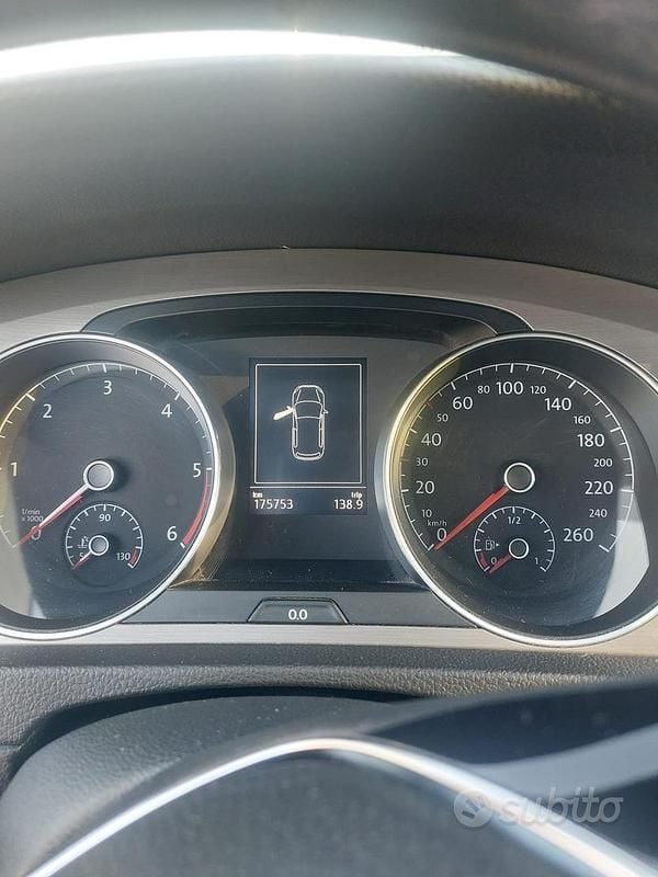 Usata VW Golf VII 110 CV (80 kW) 2015 Grigio Utilitaria