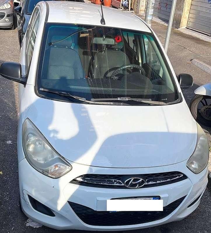 Usata Hyundai i10 Classic 69 CV (50 kW) 2013 Bianco Utilitaria